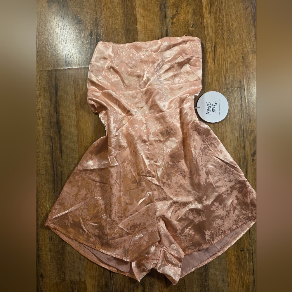 Princess Polly NWT Soubra Playsuit Pink Satin Romper‎ Size 10